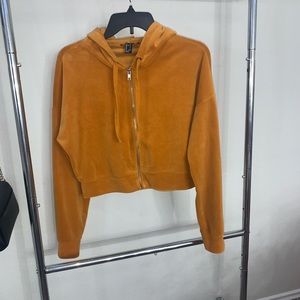 Cropped zipped sweater